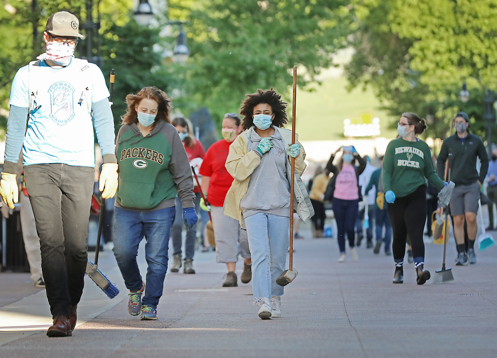 Madison cleans up after riot Downtown